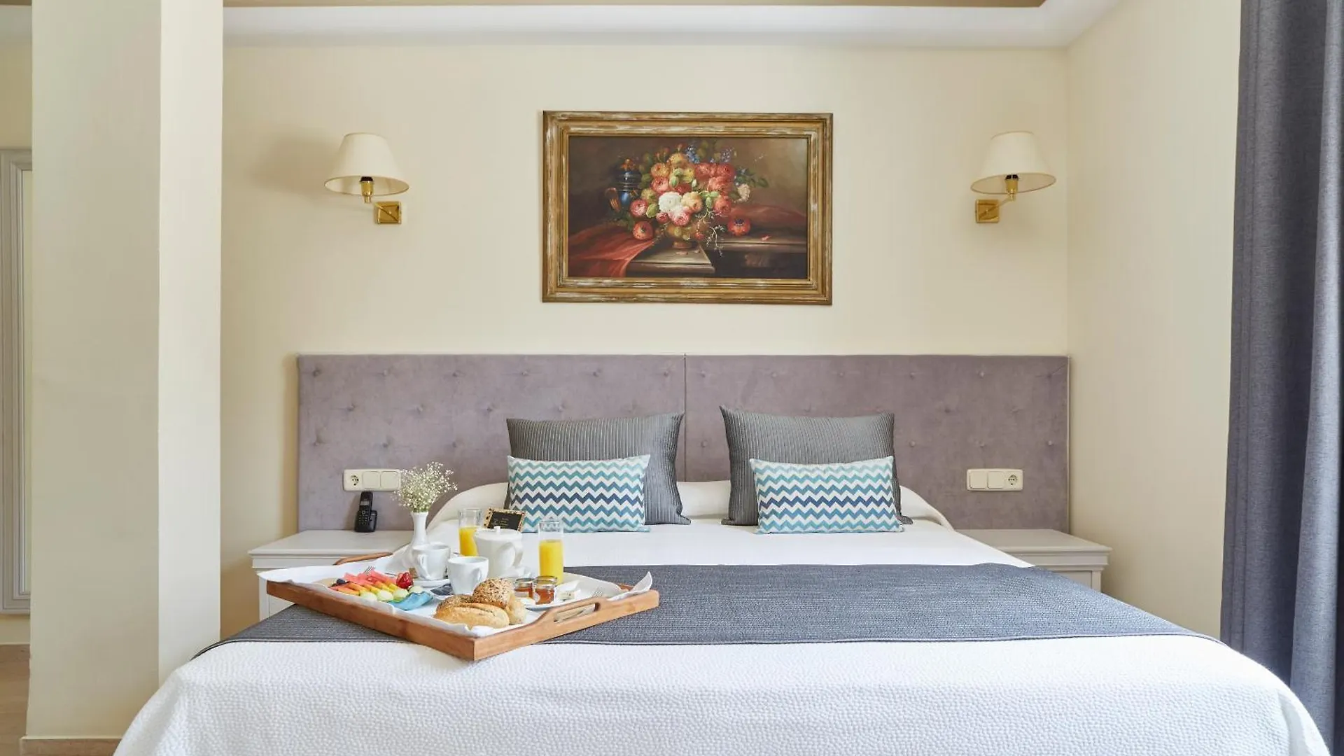 Grand Hotel Palladium Santa Eulalia Del Rio 5*, Santa Eularia des Riu