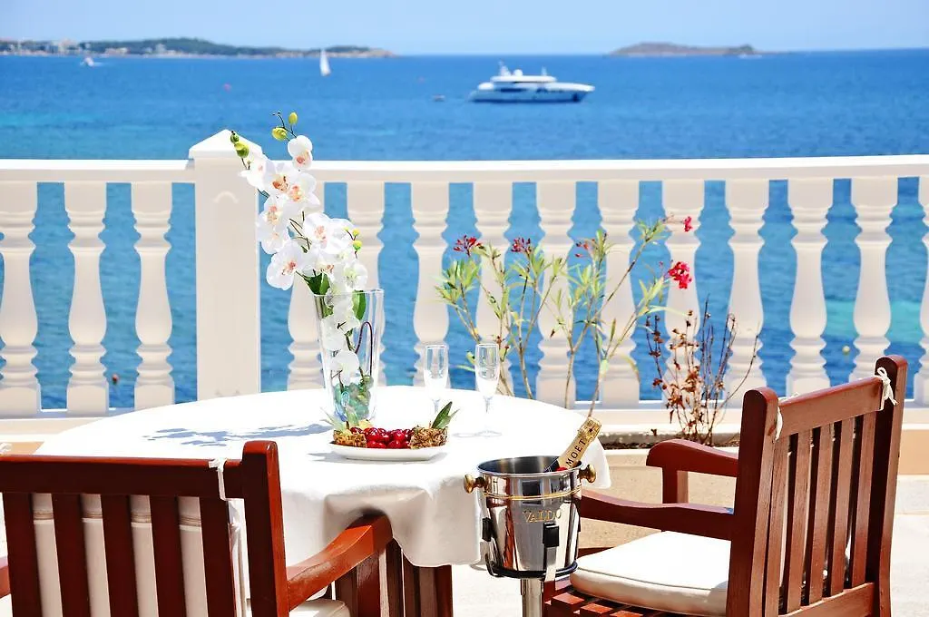 Grand Hotel Palladium Santa Eulalia Del Rio 5*, Santa Eularia des Riu
